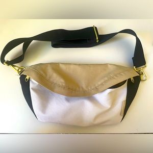 Canvelle Fanny pack
